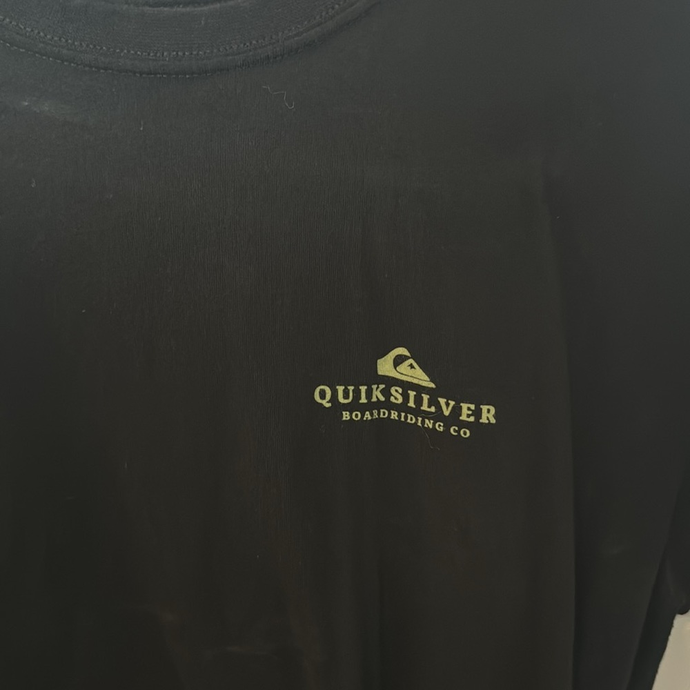 Mens Quicksilver tee shirt. Shirt is in good condition. Super soft shirt - Picture 2 of 4